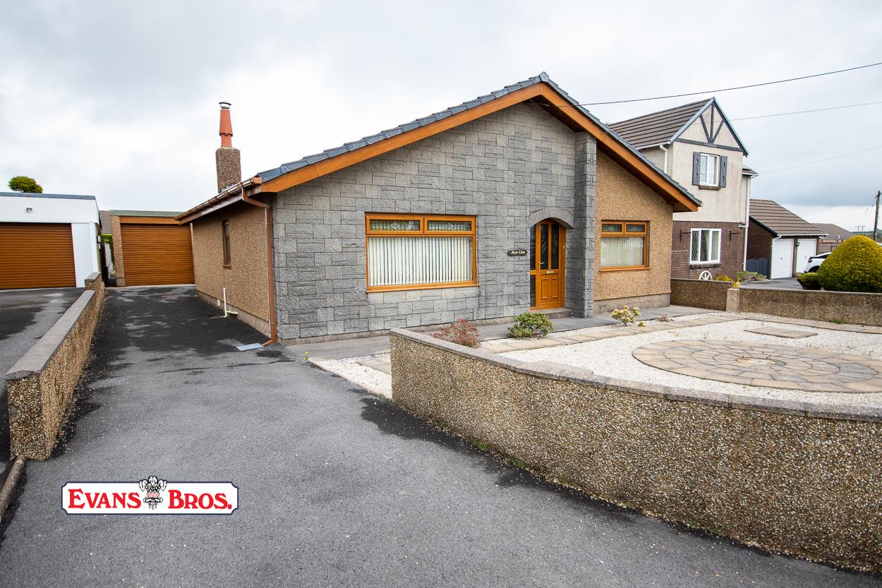 Bungalow Singleton Road, Upper Tumble, Nr Cross Hands